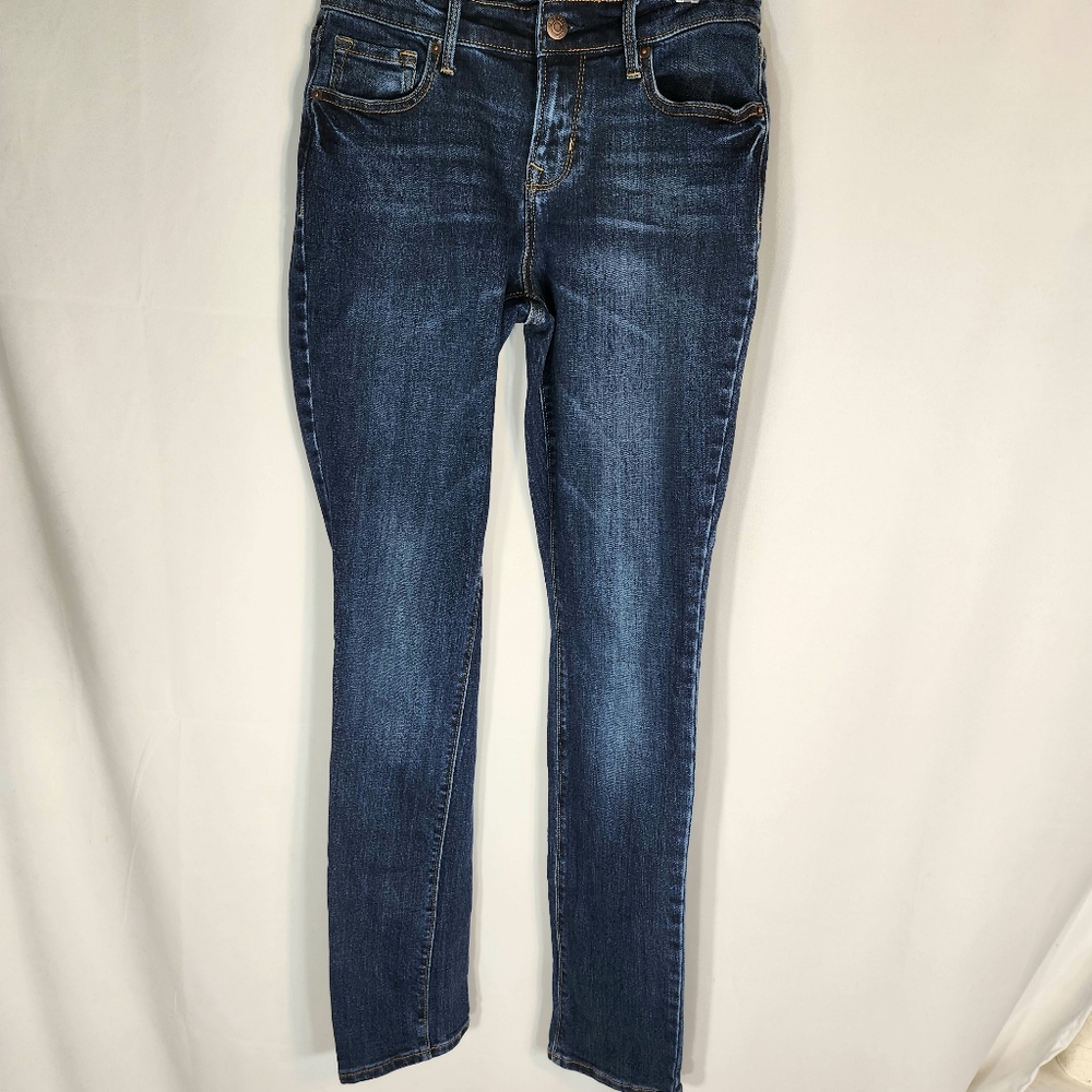 Old Navy Curvy Mid-Rise Five Pocket Blue Jeans Size 6 Regular